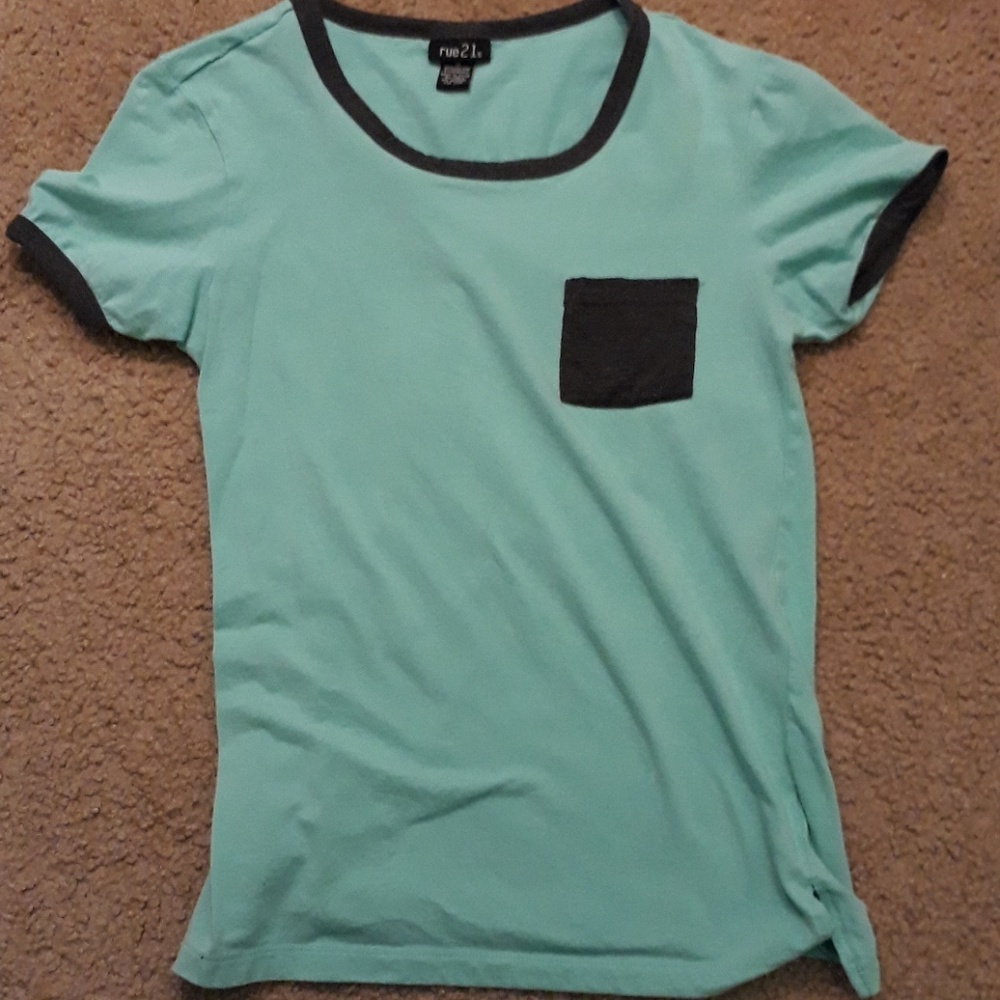 Rue21 T-Shirt